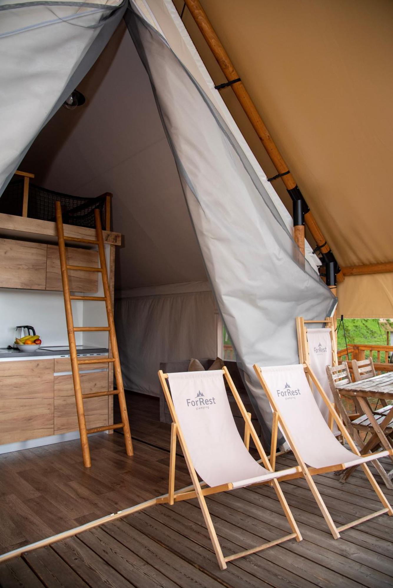 Forrest Glamping Hotel Banská Štiavnica Buitenkant foto