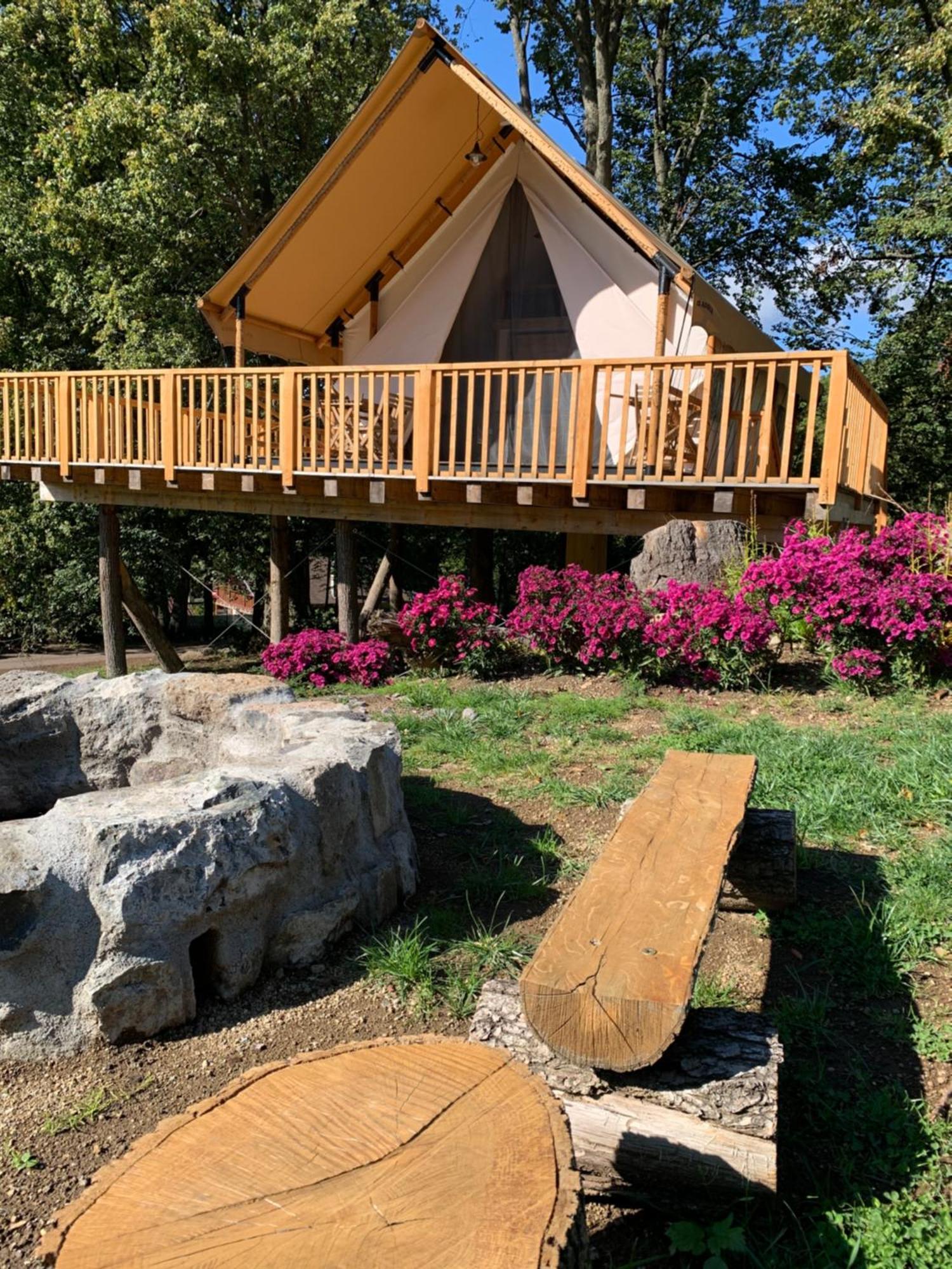 Forrest Glamping Hotel Banská Štiavnica Buitenkant foto