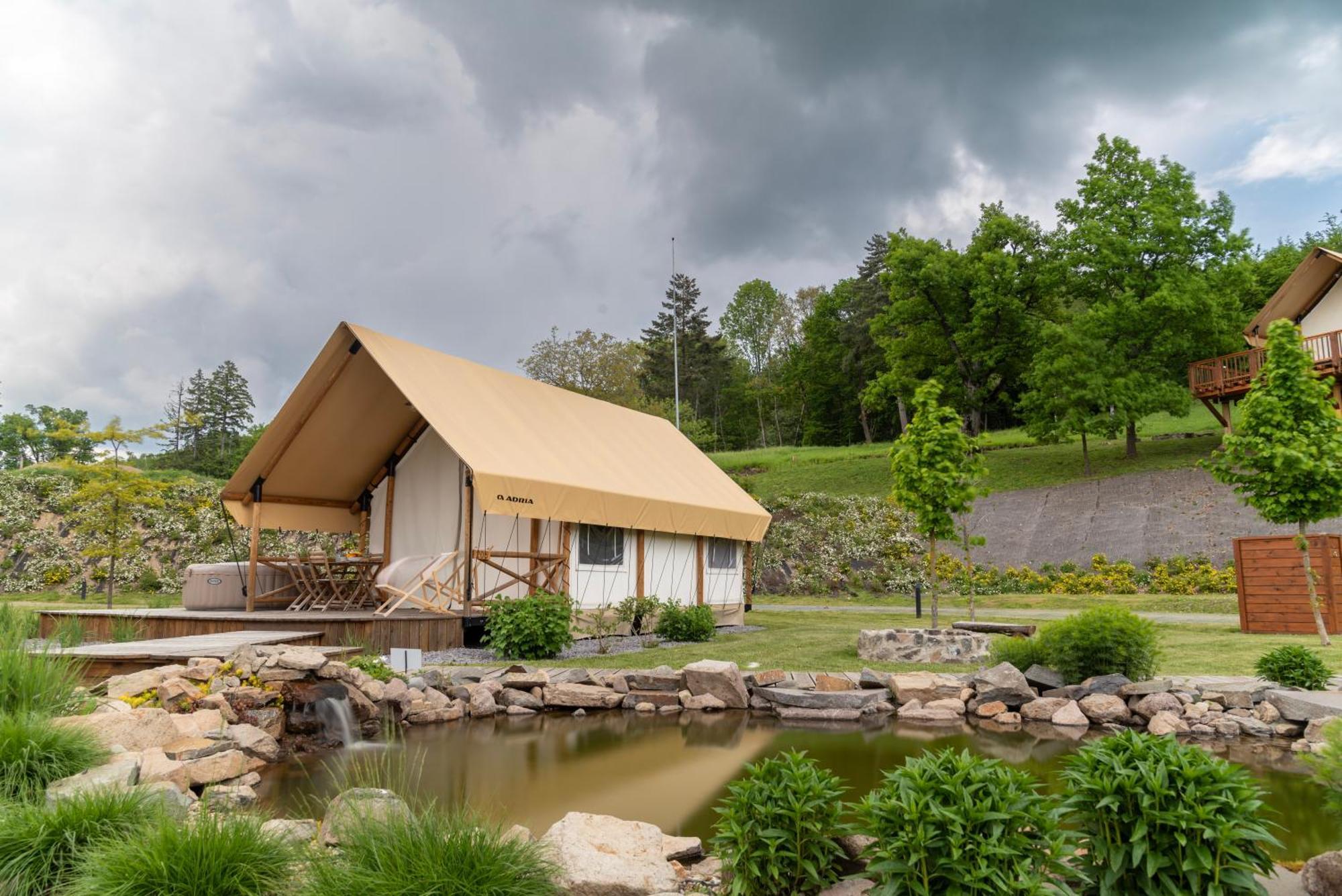 Forrest Glamping Hotel Banská Štiavnica Buitenkant foto
