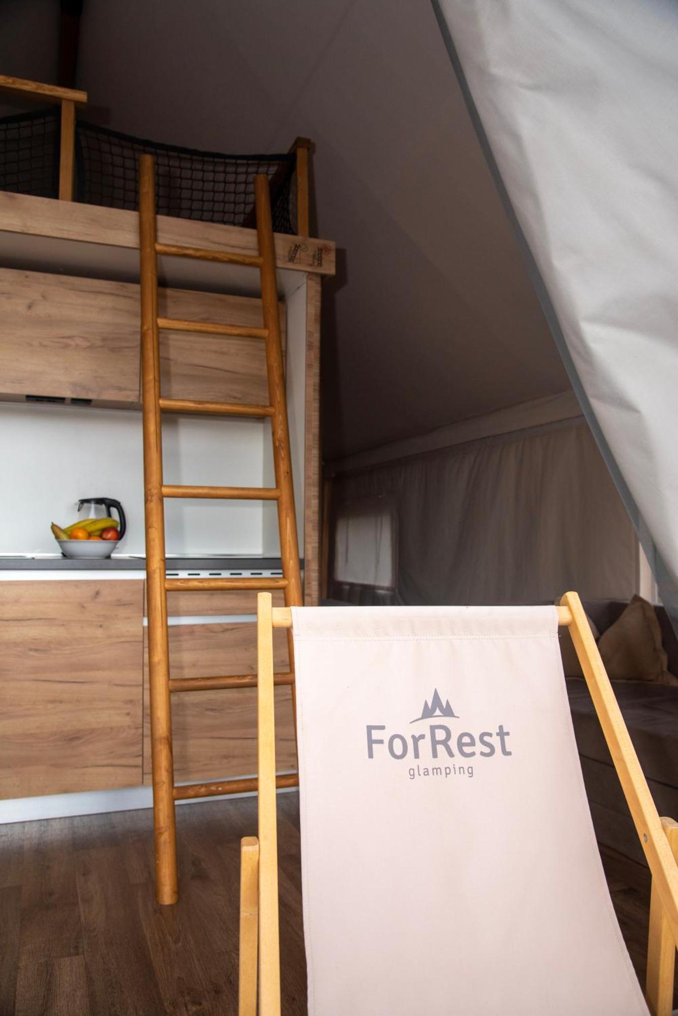 Forrest Glamping Hotel Banská Štiavnica Buitenkant foto