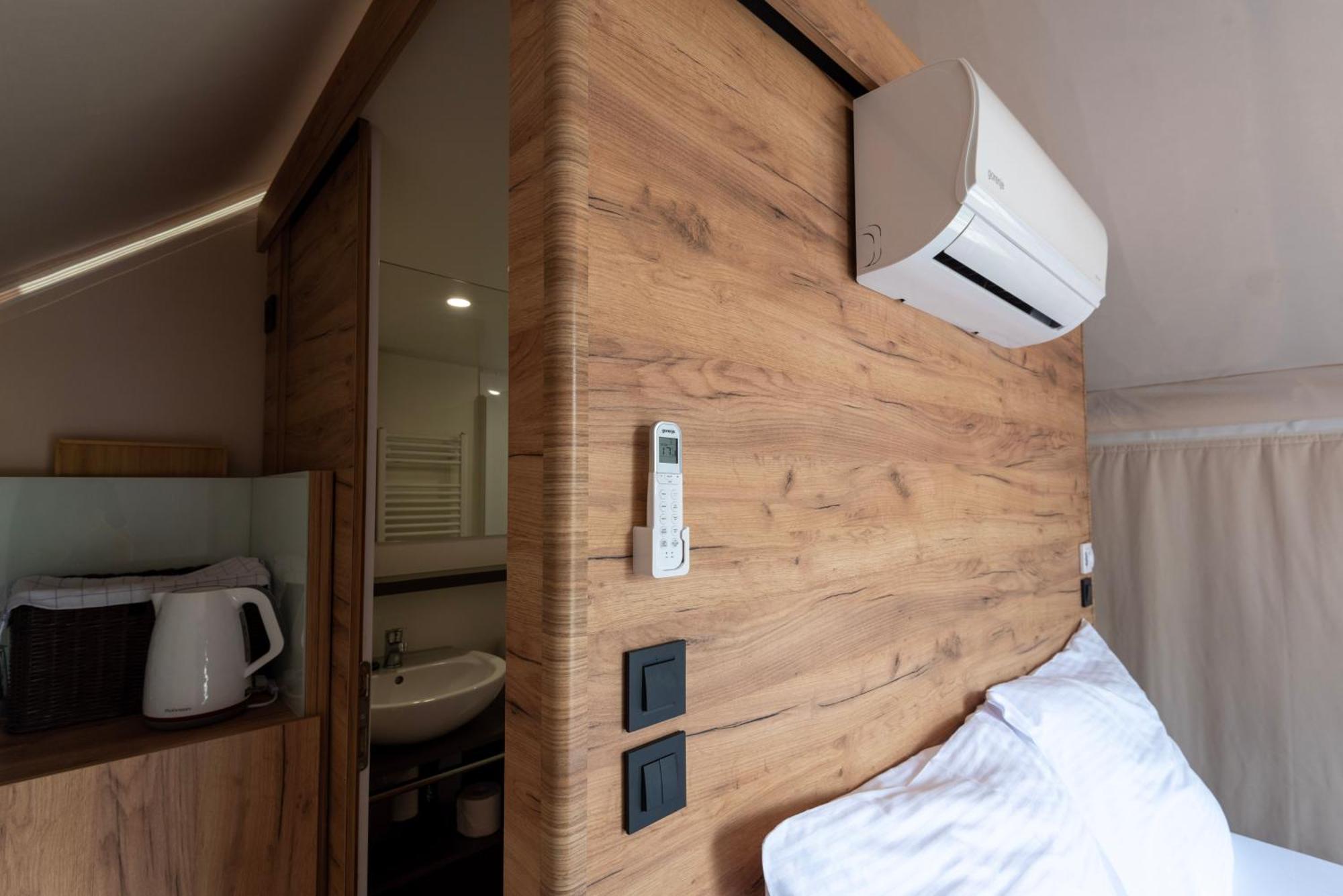 Forrest Glamping Hotel Banská Štiavnica Buitenkant foto