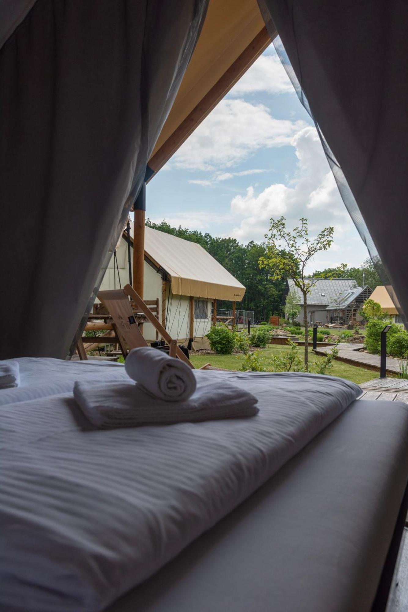 Forrest Glamping Hotel Banská Štiavnica Buitenkant foto