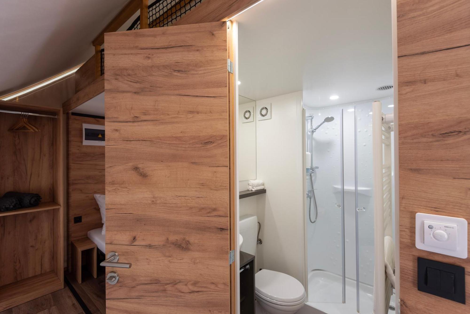 Forrest Glamping Hotel Banská Štiavnica Buitenkant foto