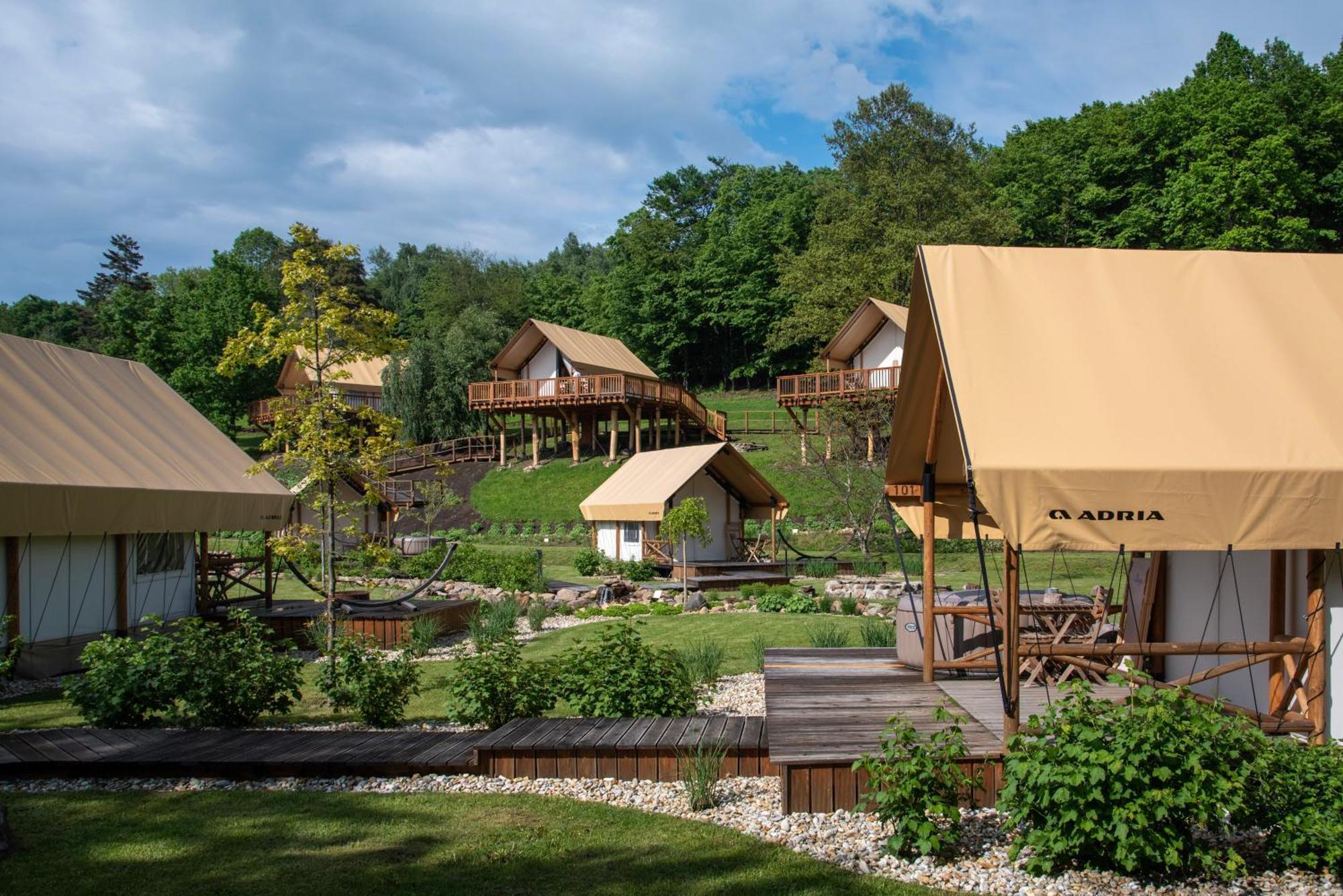 Forrest Glamping Hotel Banská Štiavnica Buitenkant foto