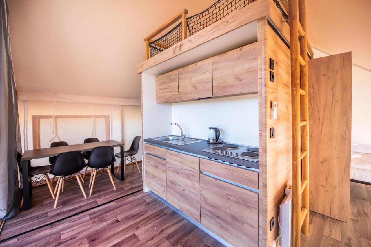 Forrest Glamping Hotel Banská Štiavnica Buitenkant foto